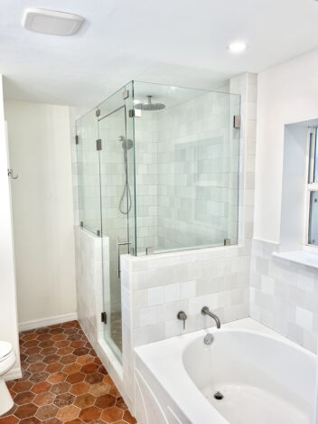 Bathrooms Image 196